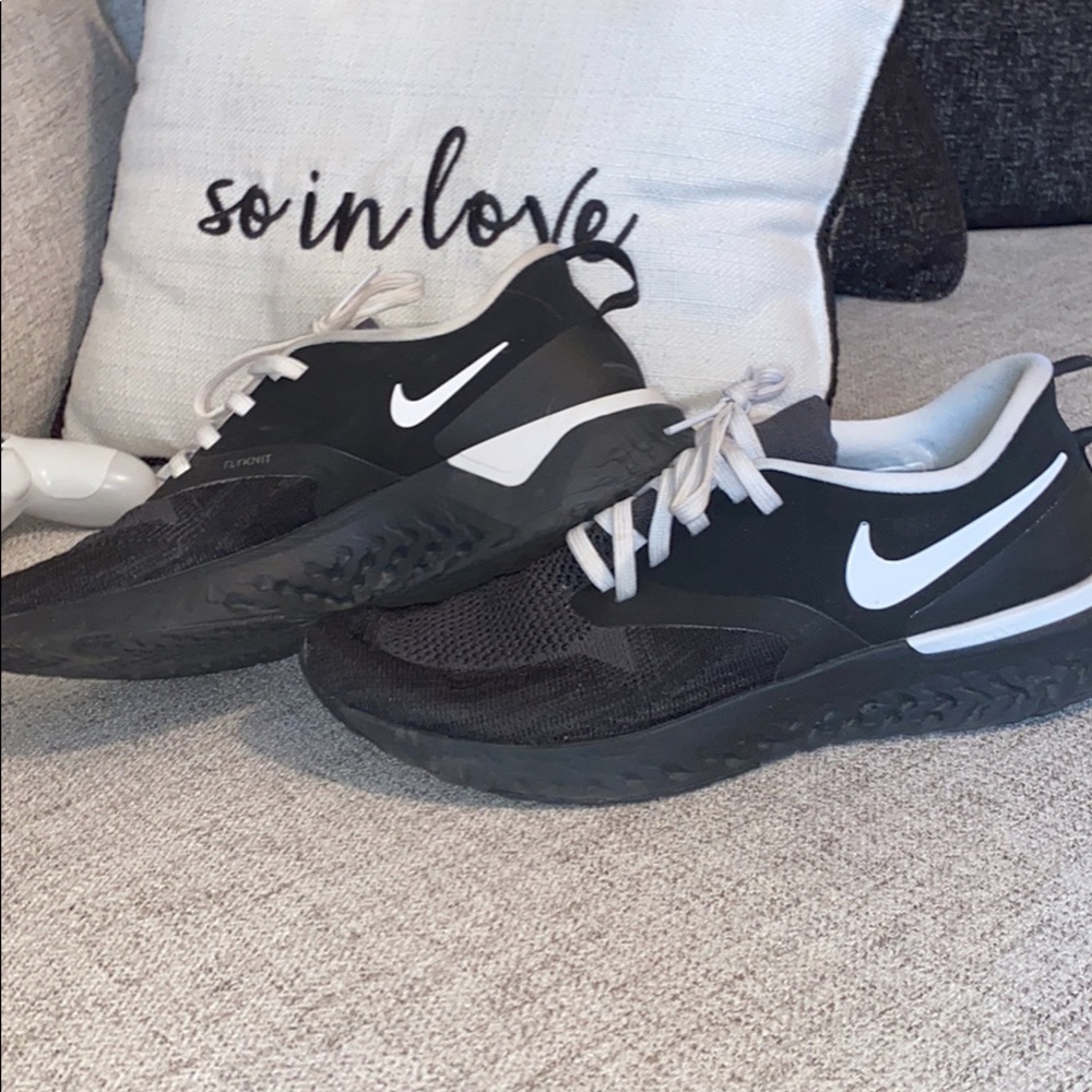 Women’s Nike shoes